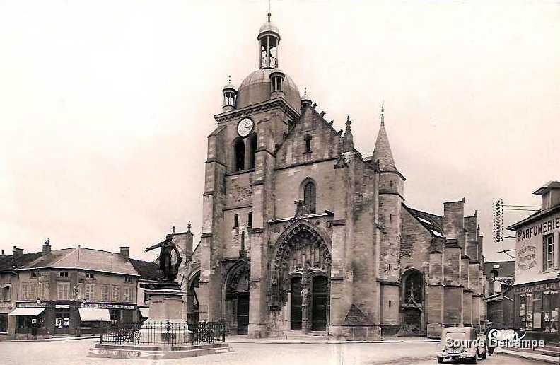 10 Arcy Sur Aube L Eglise.jpg